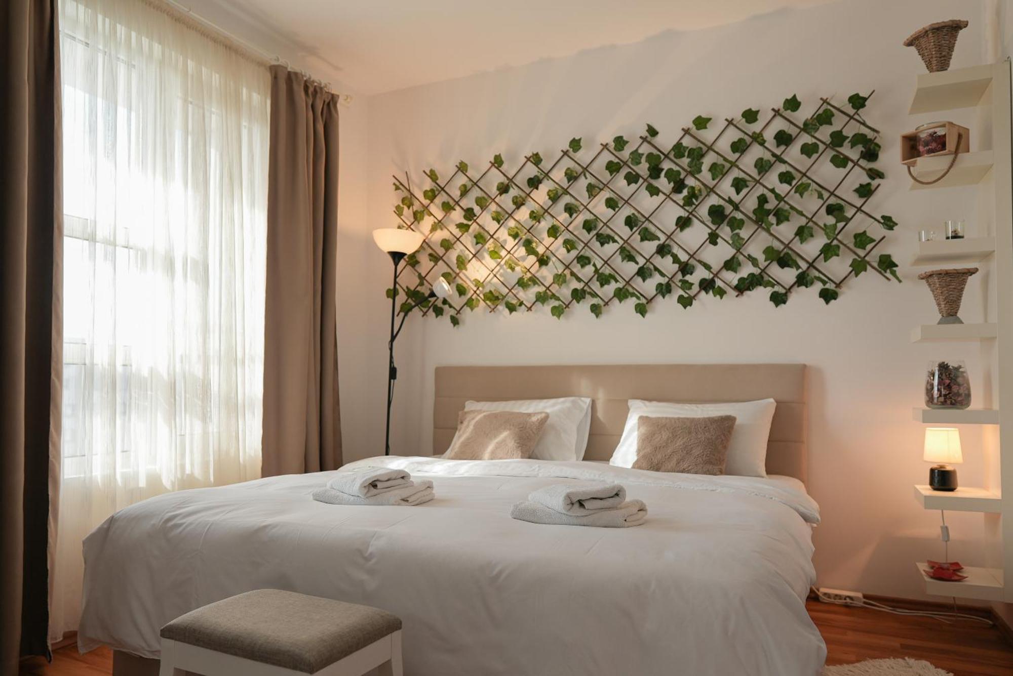 Opia Apartments - Old Town Bucharest Exterior photo